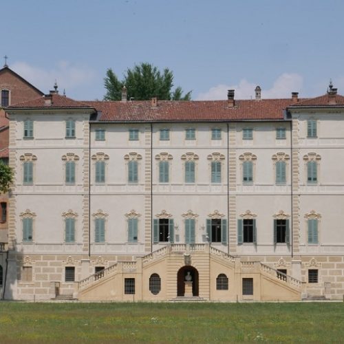 SANTENA (TO) – CASTELLO CAVOUR